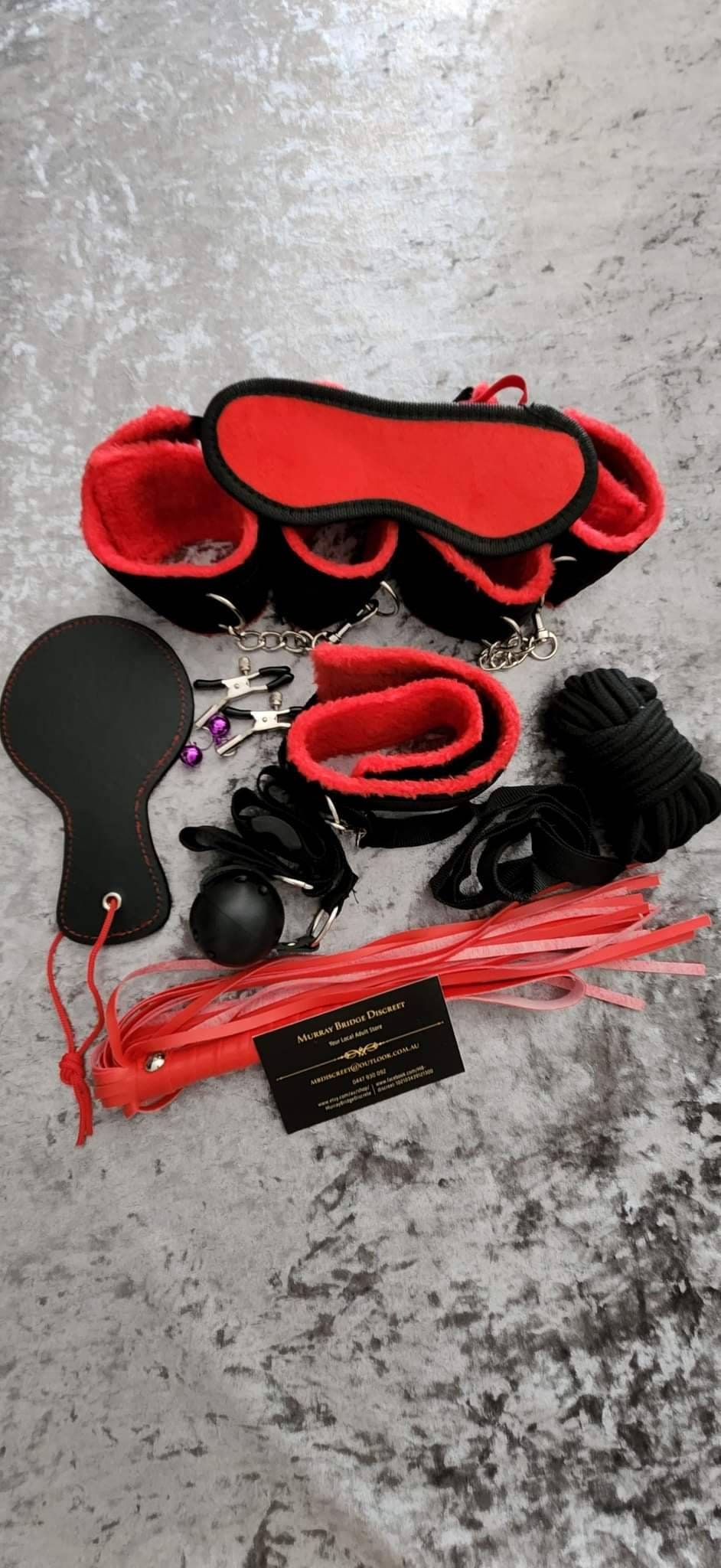 Black & Red Bondage set